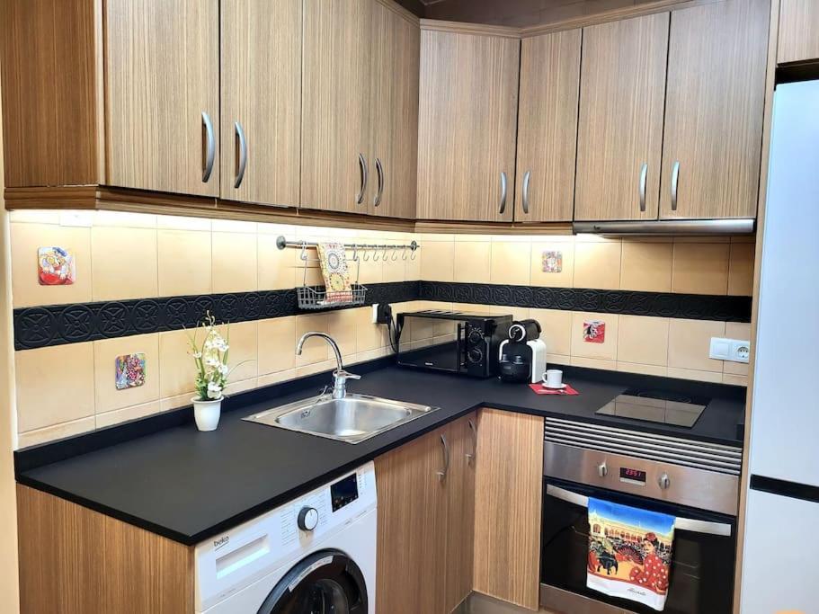 Flamenco, Apartamento Exclusivo De Dos Habitaciones En El Pleno Del Casco Antiguo, Alicante, Playa, Centro Historico, Rambla Εξωτερικό φωτογραφία
